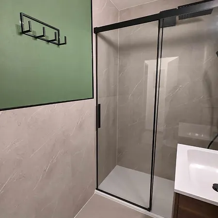 Vista Linda, Vlak Bij Zeedijk En Остенде